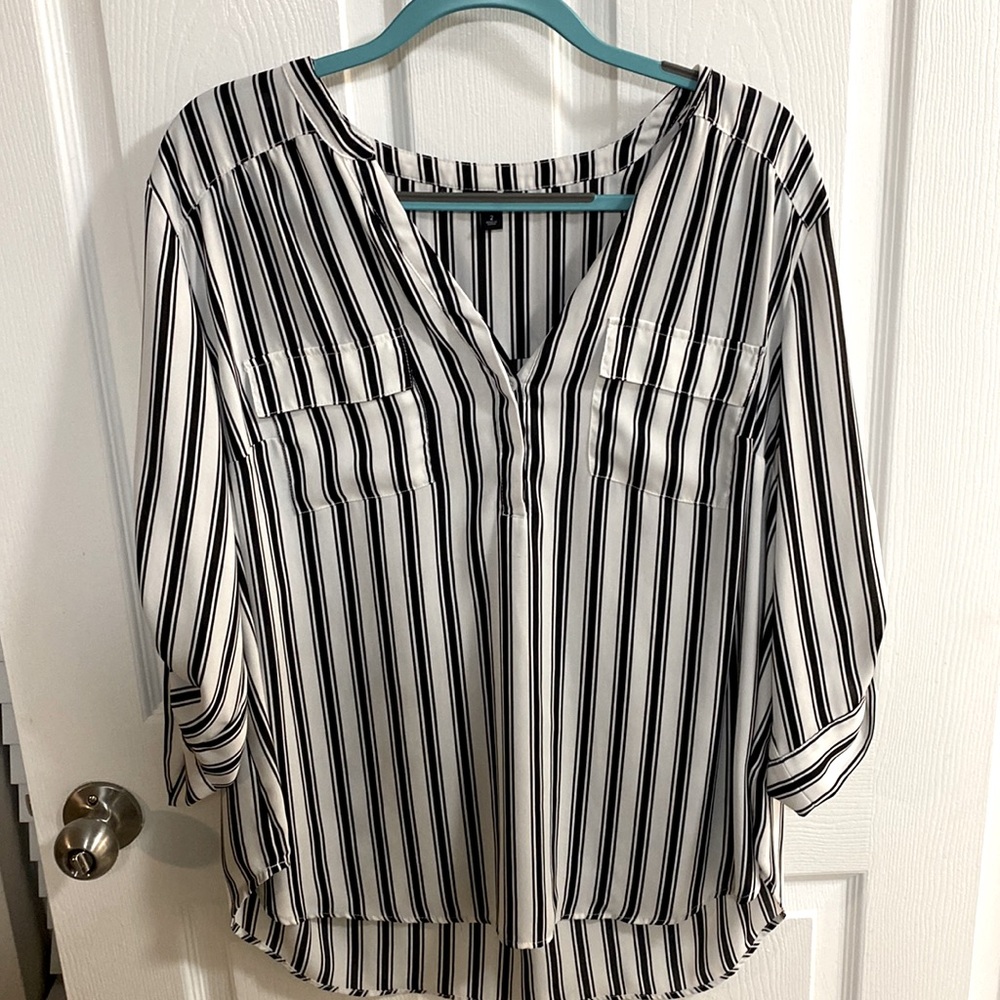 Torrid size 2 Georgette Blouse